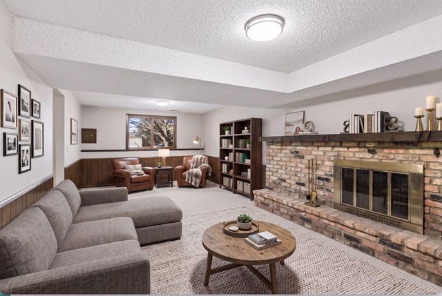 2904 Louisiana Avenue N, Crystal, MN 55427