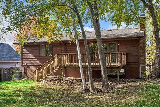 2904 Louisiana Avenue N, Crystal, MN 55427