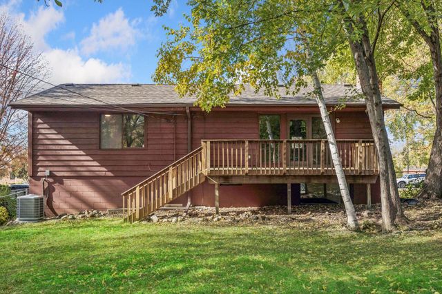 2904 Louisiana Avenue N, Crystal, MN 55427