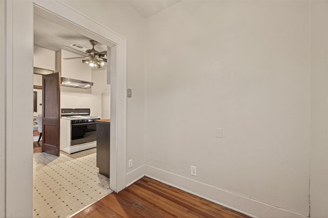 817 Henderson Street, Houston, TX 77007