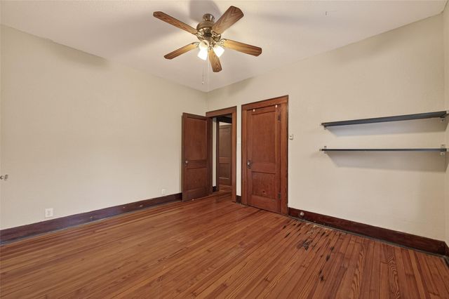 817 Henderson Street, Houston, TX 77007