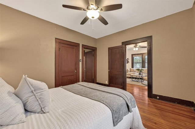 817 Henderson Street, Houston, TX 77007