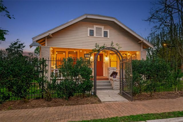 817 Henderson Street, Houston, TX 77007