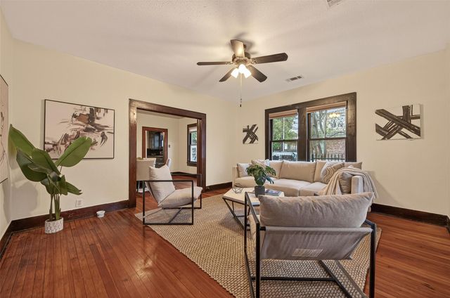 817 Henderson Street, Houston, TX 77007