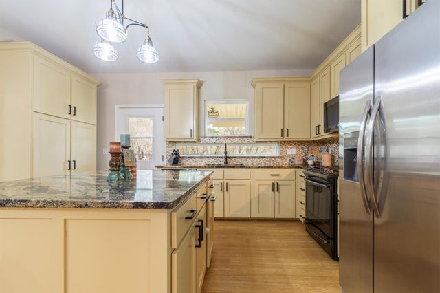 114 Deer RUN, Moody, TX 76557