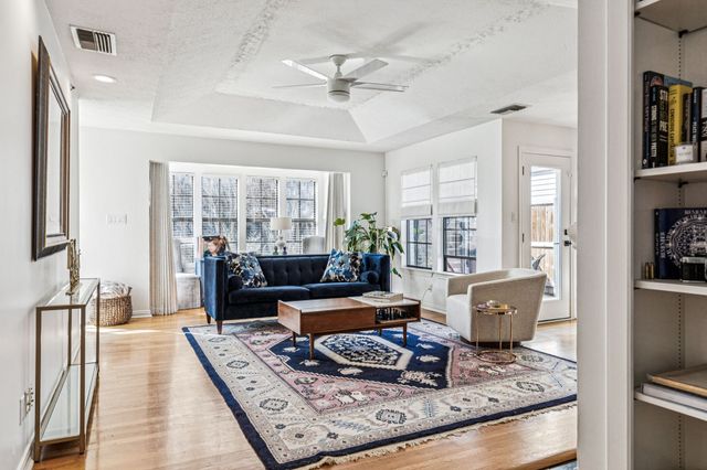 3635 Bryan Street, Dallas, TX 75204