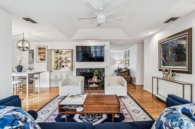 3635 Bryan Street, Dallas, TX 75204