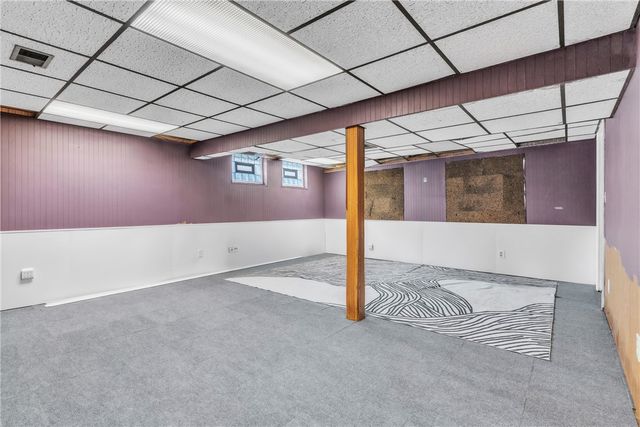 660 Surfside Dr, Plum Boro, PA 15239