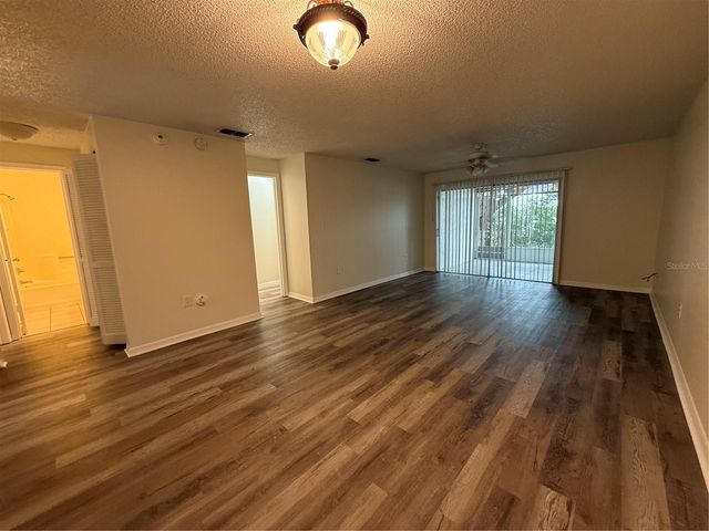702 COUNTRY LANE NE 702, Winter Haven, FL 33881