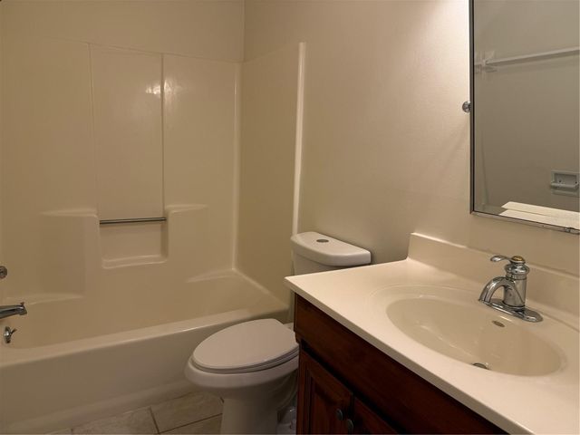702 COUNTRY LANE NE 702, Winter Haven, FL 33881