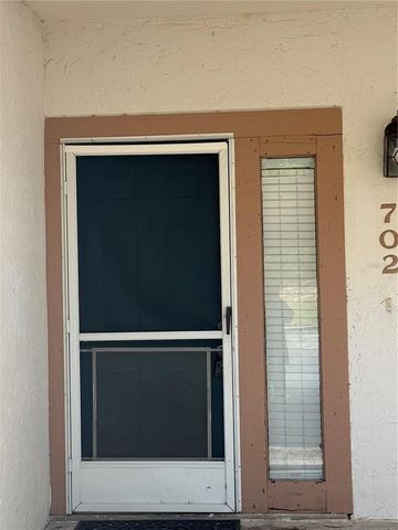 702 COUNTRY LANE NE 702, Winter Haven, FL 33881
