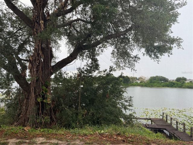 702 COUNTRY LANE NE 702, Winter Haven, FL 33881