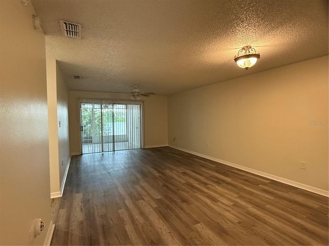 702 COUNTRY LANE NE 702, Winter Haven, FL 33881