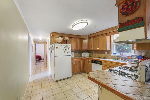 894 Wallkill Avenue, Wallkill, NY 12589