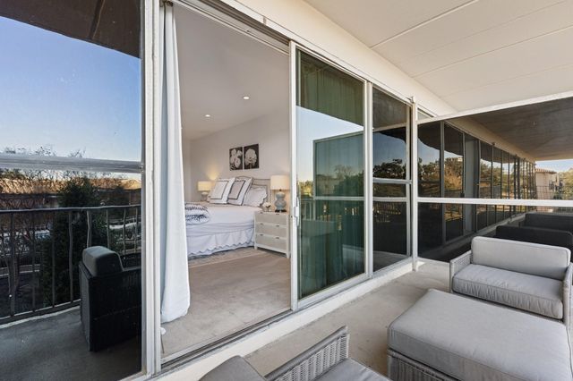 2200 Willowick Road 2H, Houston, TX 77027