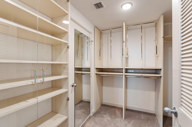 2200 Willowick Road 2H, Houston, TX 77027