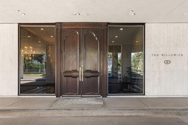 2200 Willowick Road 2H, Houston, TX 77027