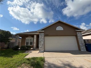 6525 Bauer Dr, Corpus Christi, TX 78414