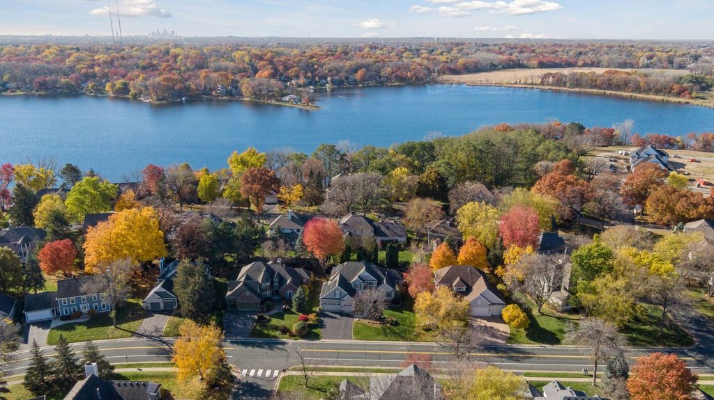 4481 Snail Lake Boulevard, Shoreview, MN 55126