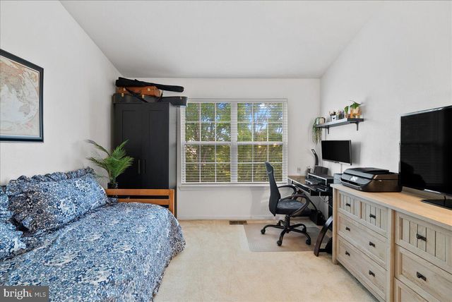 13052 MARCEY CREEK RD #13052, Herndon, VA 20171