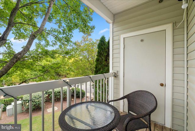 13052 MARCEY CREEK RD #13052, Herndon, VA 20171