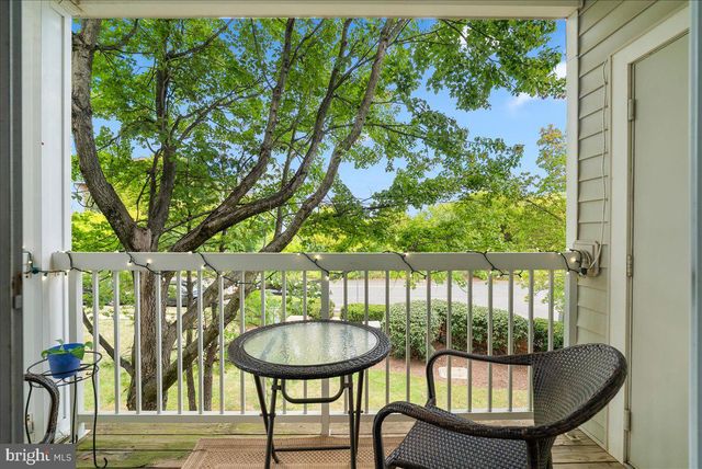 13052 MARCEY CREEK RD #13052, Herndon, VA 20171