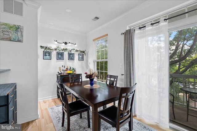 13052 MARCEY CREEK RD #13052, Herndon, VA 20171