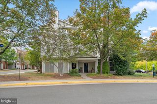 13052 MARCEY CREEK RD #13052, Herndon, VA 20171