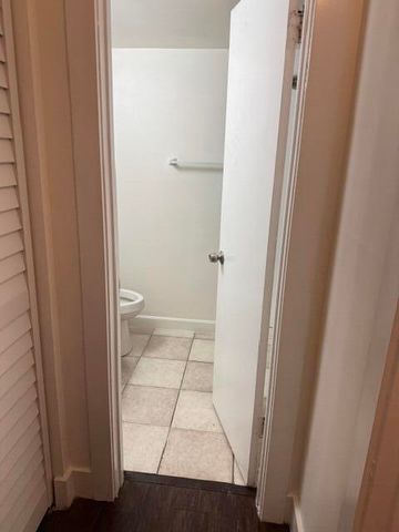2701 RIVERSIDE Drive 105-B, Coral Springs, FL 33065
