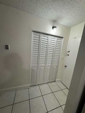 2701 RIVERSIDE Drive 105-B, Coral Springs, FL 33065