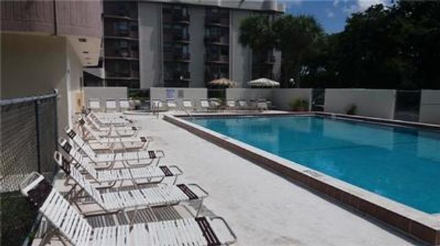 2701 RIVERSIDE Drive 105-B, Coral Springs, FL 33065