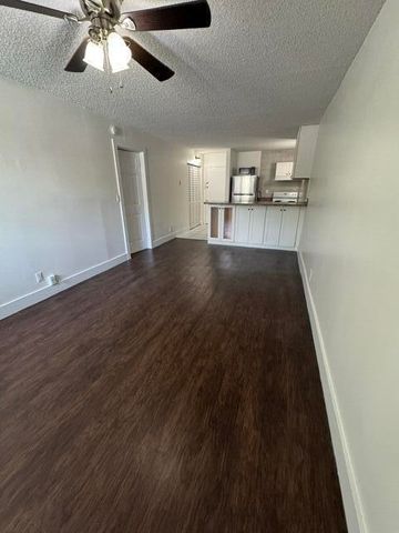 2701 RIVERSIDE Drive 105-B, Coral Springs, FL 33065