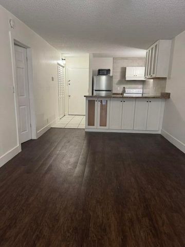 2701 RIVERSIDE Drive 105-B, Coral Springs, FL 33065