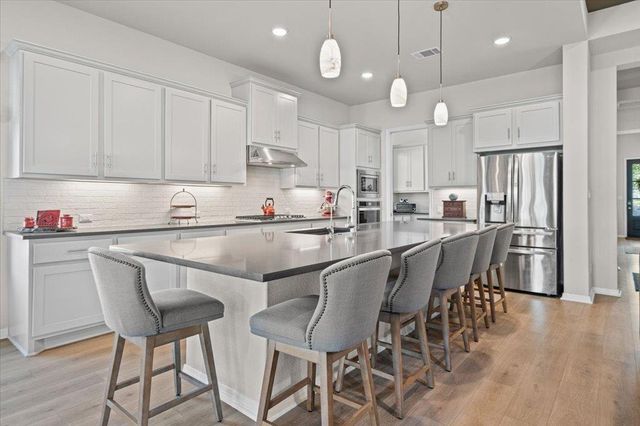 221 Iron Creek WAY, Kyle, TX 78640