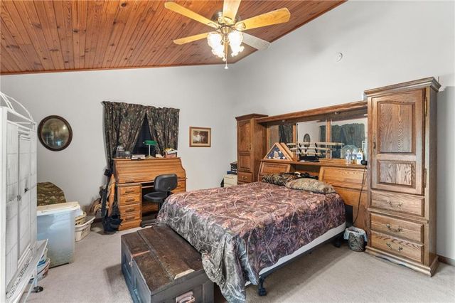 19618 Neth Road, Trimble, MO 64492