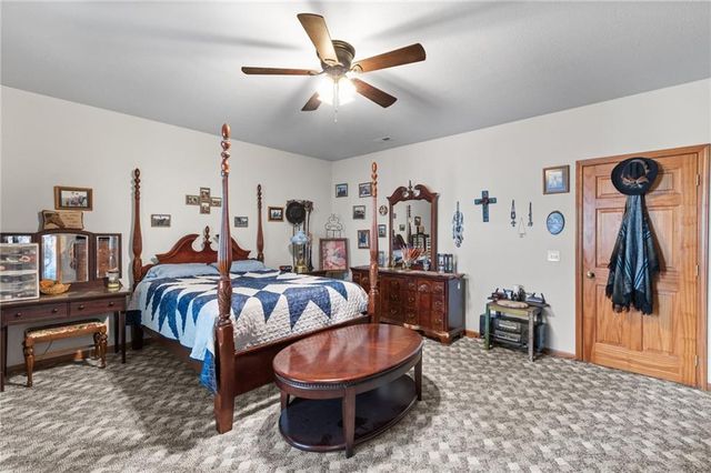 19618 Neth Road, Trimble, MO 64492