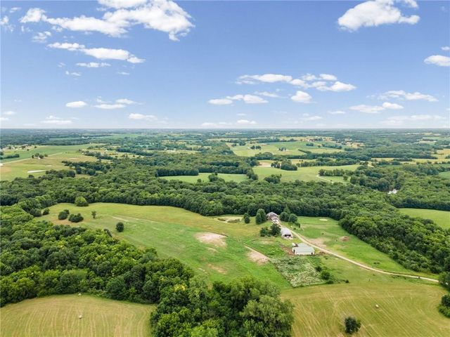 19618 Neth Road, Trimble, MO 64492