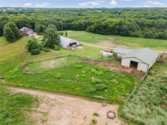 19618 Neth Road, Trimble, MO 64492