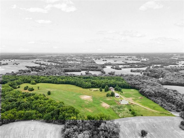 19618 Neth Road, Trimble, MO 64492