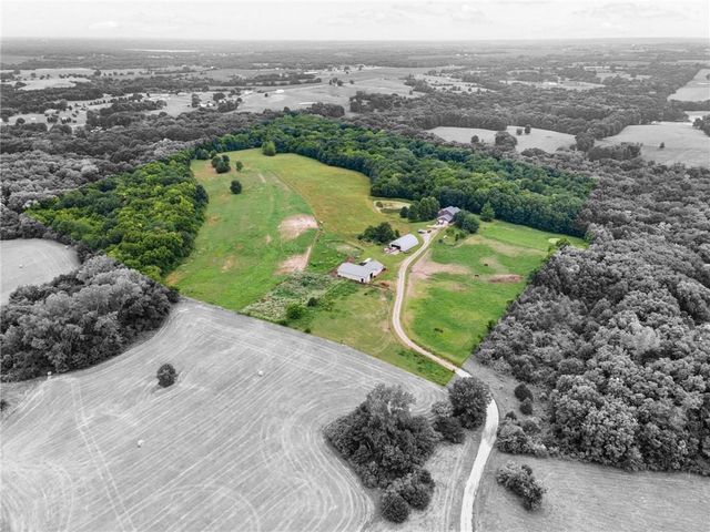 19618 Neth Road, Trimble, MO 64492