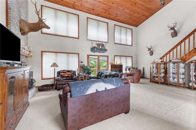 19618 Neth Road, Trimble, MO 64492