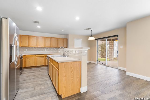 140 Springtree Pkwy, Cibolo, TX 78108