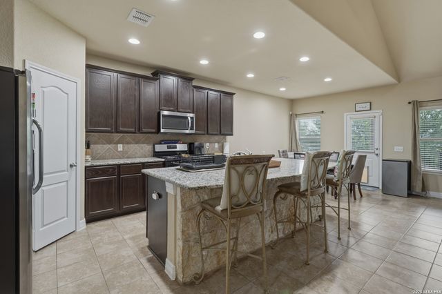 1139 pelican, New Braunfels, TX 78130