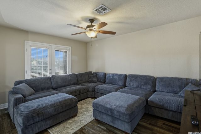 1139 pelican, New Braunfels, TX 78130