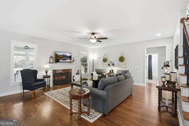 435 Oak Forest Drive, Dawsonville, GA 30534