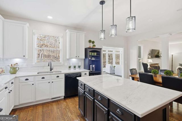 435 Oak Forest Drive, Dawsonville, GA 30534