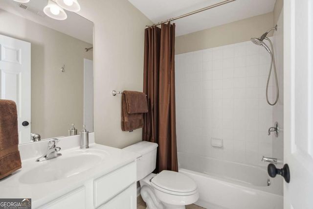 435 Oak Forest Drive, Dawsonville, GA 30534