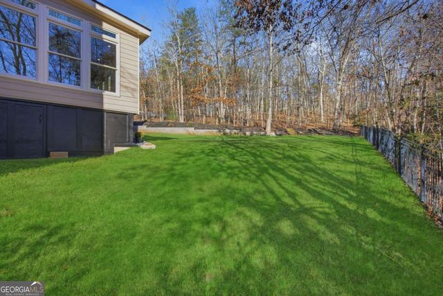 435 Oak Forest Drive, Dawsonville, GA 30534