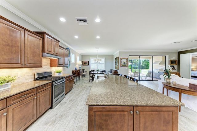 6925 CHESTER TRAIL, Bradenton, FL 34202