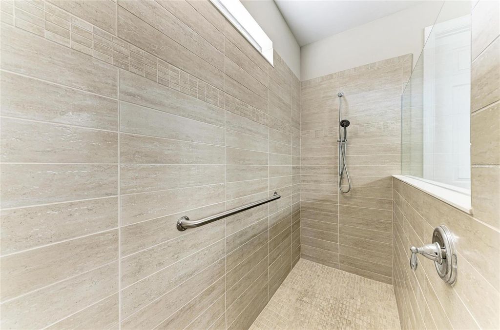 Image 30 of property listing at 6925 CHESTER TRAIL, Bradenton, FL 34202